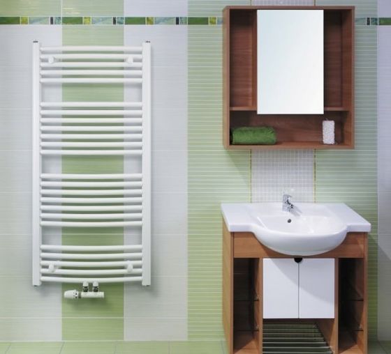 Korado kúpeľňový radiátor Koralux Rondo Comfort-M 600x1820mm biely